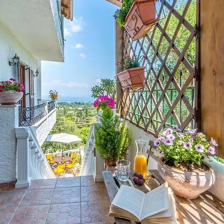 Panoramic View Of Corfu Island 度假居